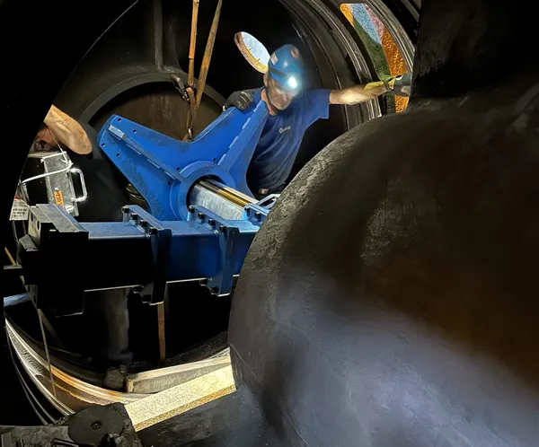 Obrábění dosedací plochy příruby turbíny