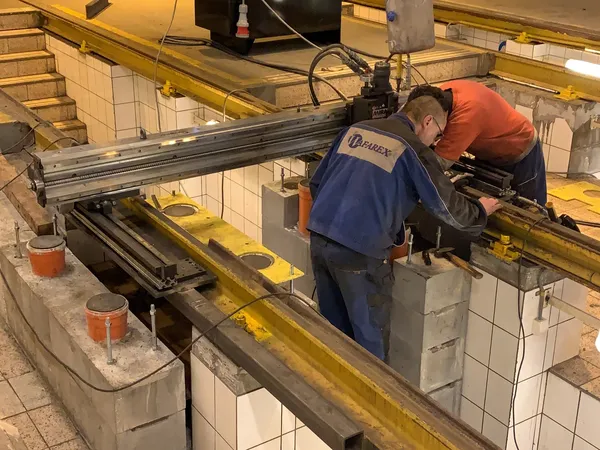 Obrábění dosedacích ploch kolenic