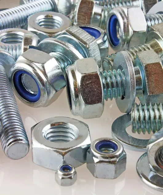 Spojovací materiál, šrouby a matice