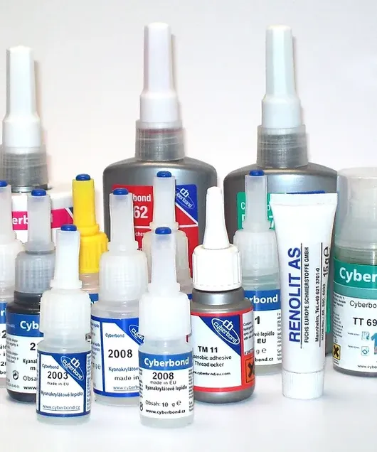 Různé typy vteřinových lepidel pro vás